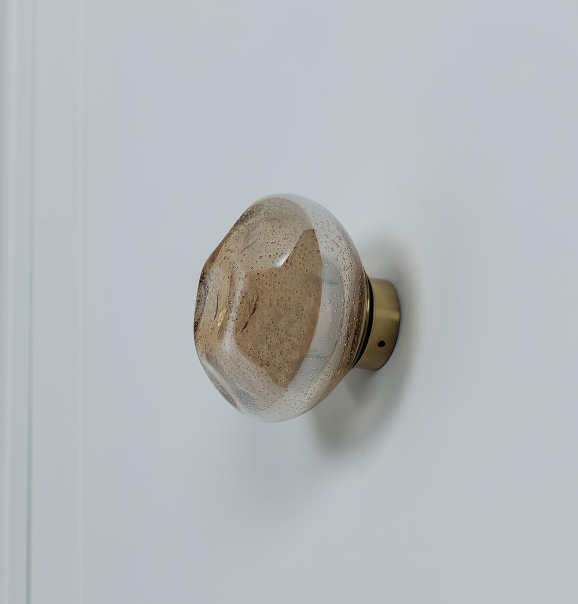 odense-kabarcikli-basik-bal-cam-eskitme-aplik-5876.jpg Odense Bal Basık Cam Eskitme Aplik - Görsel 1